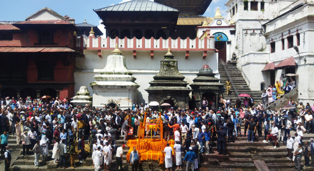 अन्त्येष्टिका लागि पशुपति पुर्‍याइयो संविधान सभा अध्यक्ष नेम्वाङको पार्थिव शरीर