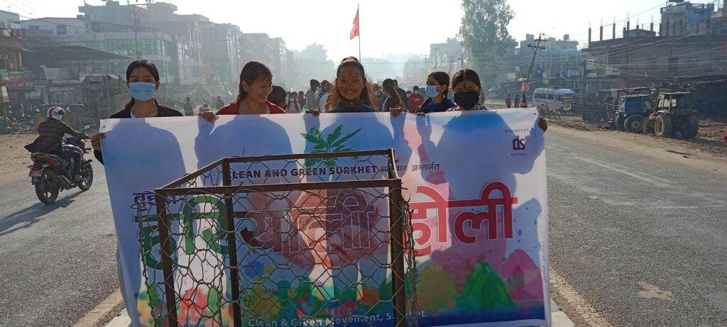 सुर्खेतमा हरियाली फर्काउन ‘बृहत् हरियाली होली’ मनाइँदै