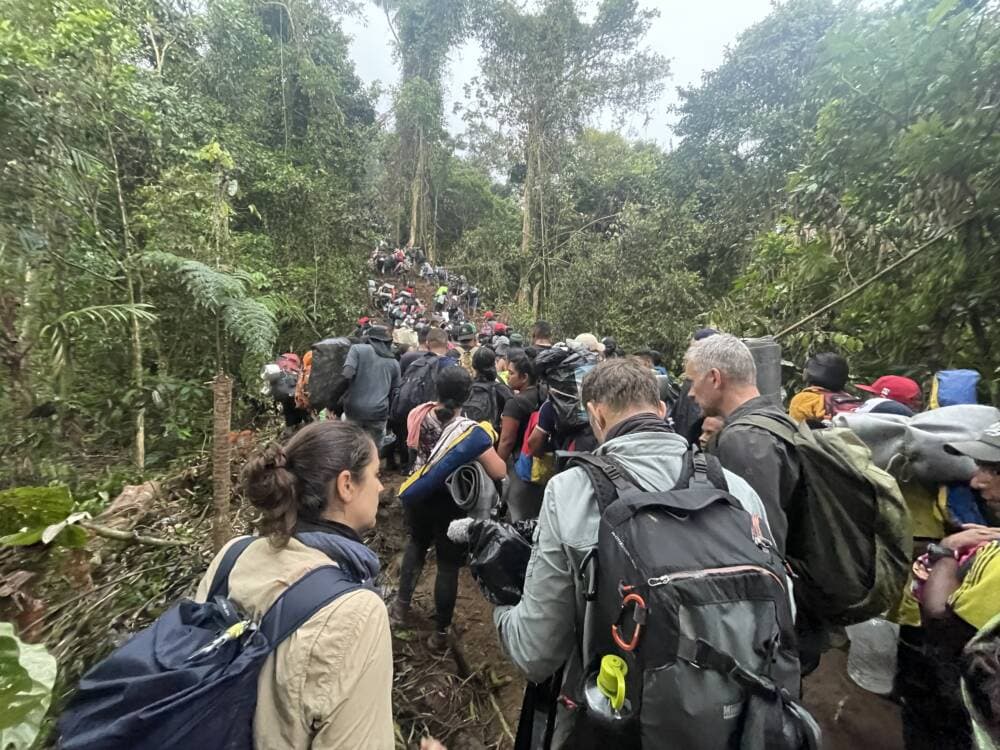 पानामाको भयानक जंगल हुँदै अमेरिका जाने आप्रवासीको संख्या यो वर्ष ४ लाख नाघ्यो