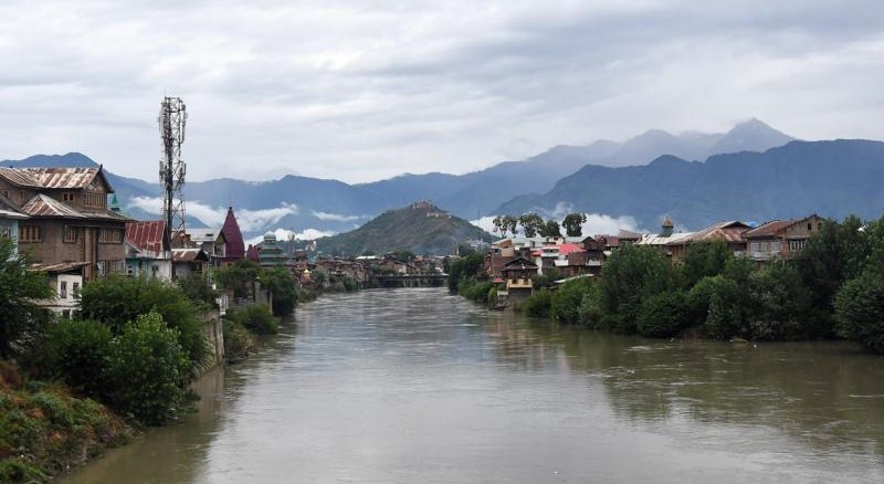 जम्मू कश्मीरको झेलम नदीमा डुङ्गा पल्टिँदा चार जनाको मृत्यु