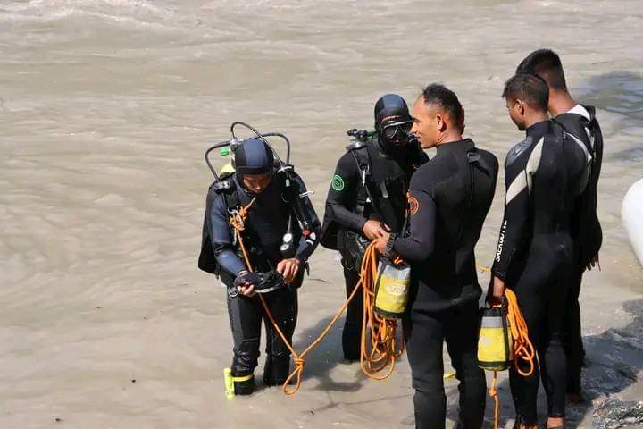 सिमलताल पहिरोमा परेका ६० मध्ये २५ शव फेला पर्‍यो, १७ जनाको सनाखत