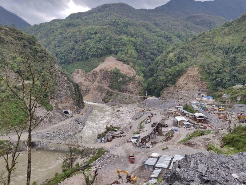 अरुण तेस्रो आयोजनाको विद्युत गृहस्थल ६ दिनदेखि बन्द