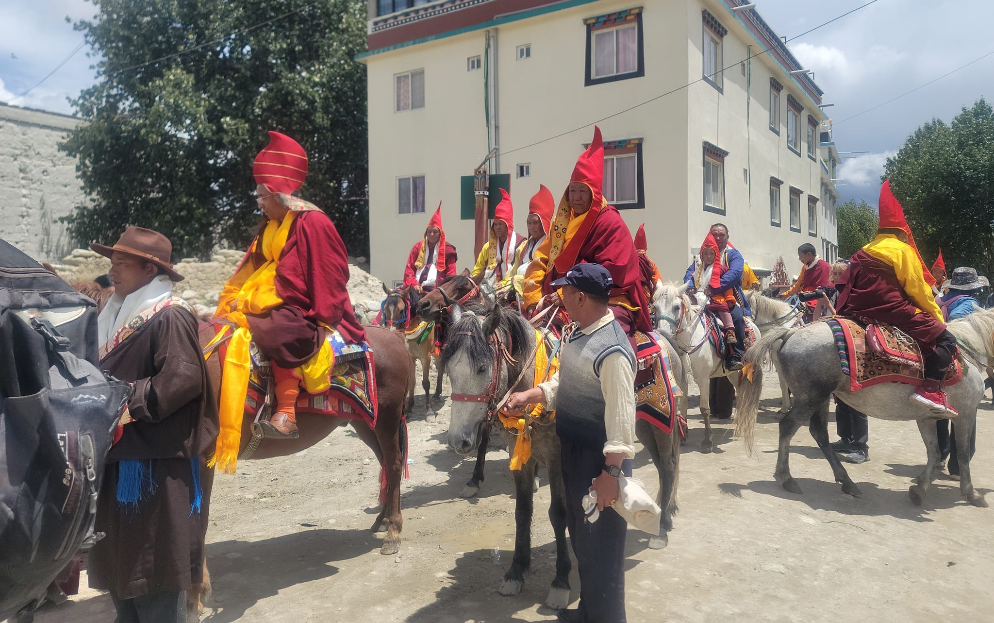 बर्खाको बिदाइ र हिउँदको स्वागत गर्दै मुस्ताङमा ‘यार्तुङ पर्व’ मनाइयो