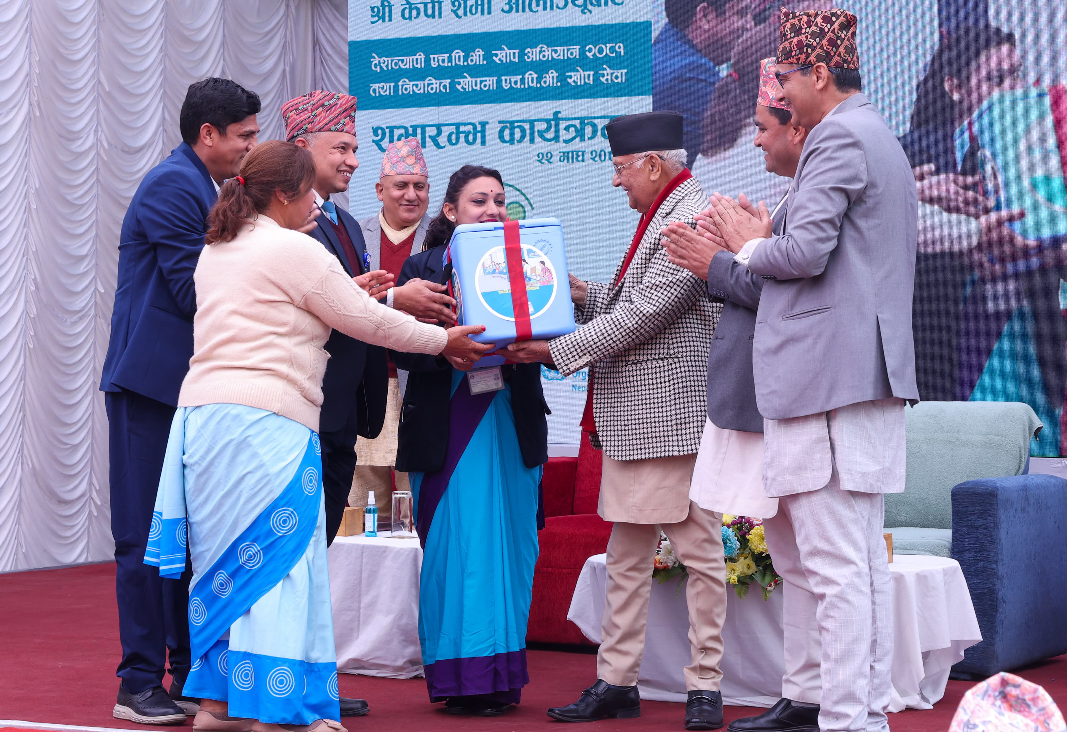 प्रधानमन्त्रीद्वारा पाठेघरको क्यान्सरविरुद्ध खोप अभियानको शुभारम्भ