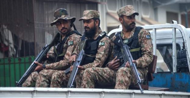 पाकिस्तान : बलुचिस्तानको तुर्बात विमानस्थल नजिकै अतिवादी आक्रमण