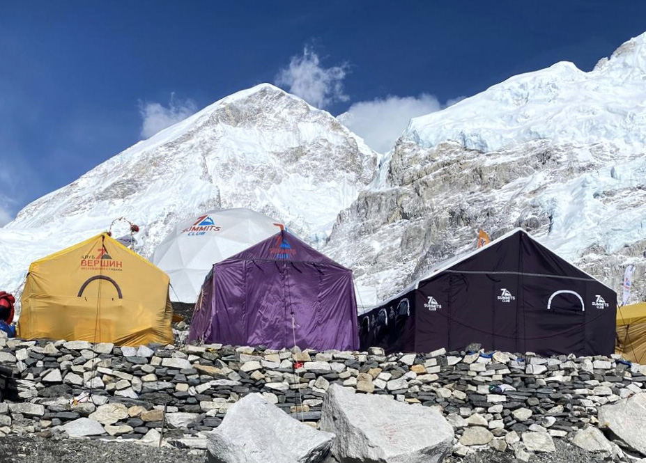 प्रतिकूल मौसमले सगरमाथा आरोहण प्रभावित, आरोहणको ‘समिट बिन्डो’ गुम्ने सम्भावना