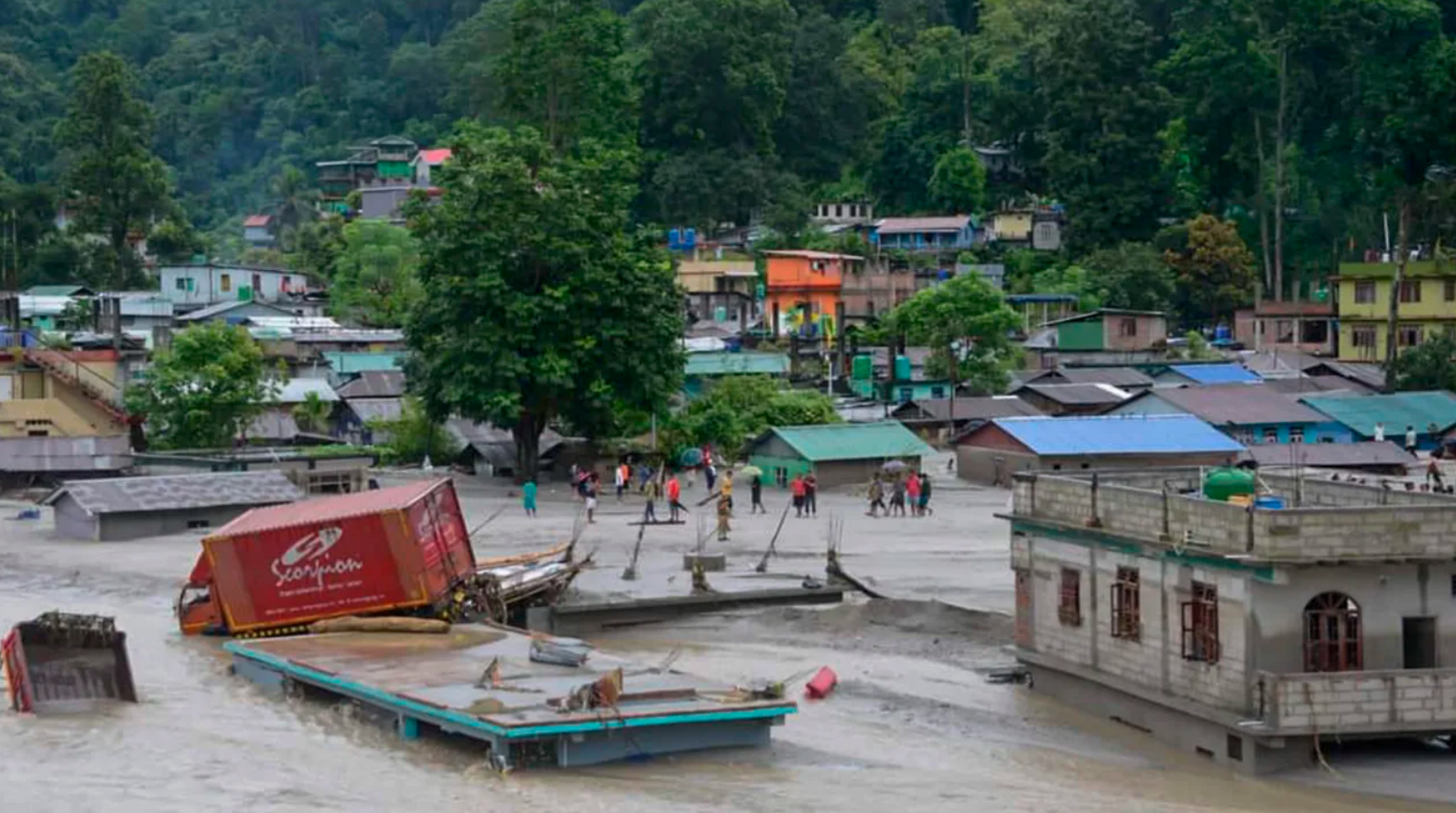 हिमतालमा आएको बाढीबाट भारतमा मृत्यु हुनेको संख्या ४० पुग्यो