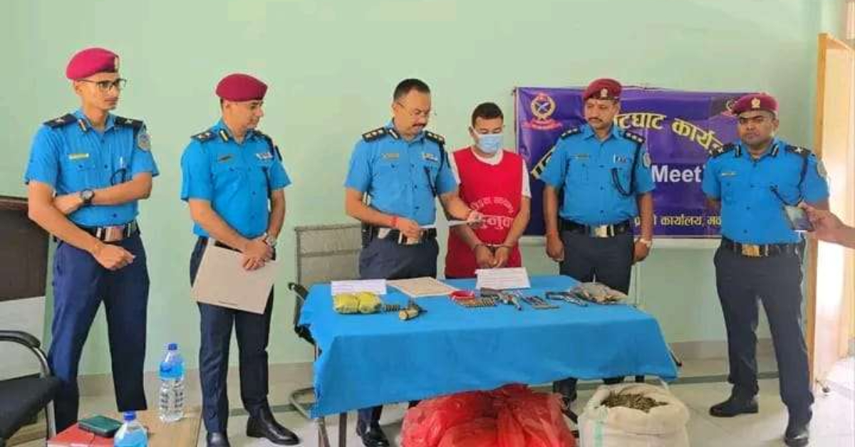 सिरानीमुनिको पेस्तोल र गोठमा लुकाइएको गोली सहित पक्राउ परे स्याङतान