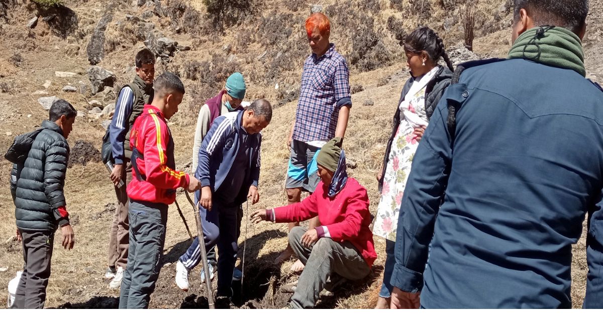 स्याउ खेती गर्न जुम्ला पुगे विप्लव