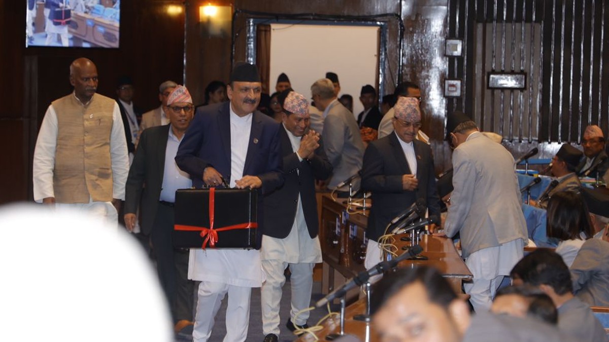 उस्तै खालको २० संस्थाहरु खारेज गरिने