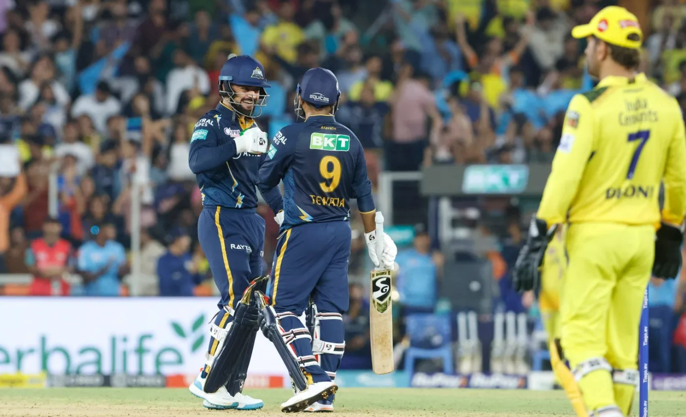 आईपीएलको उद्घाटन खेलमा गुजरात विजयी, धोनीको टोली पाँच विकेटले पराजित