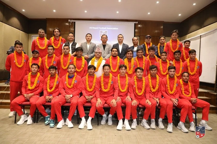 यूएई उड्यो विश्वकप छनोट खेल्ने नेपाली राष्ट्रिय फुटबल टोली