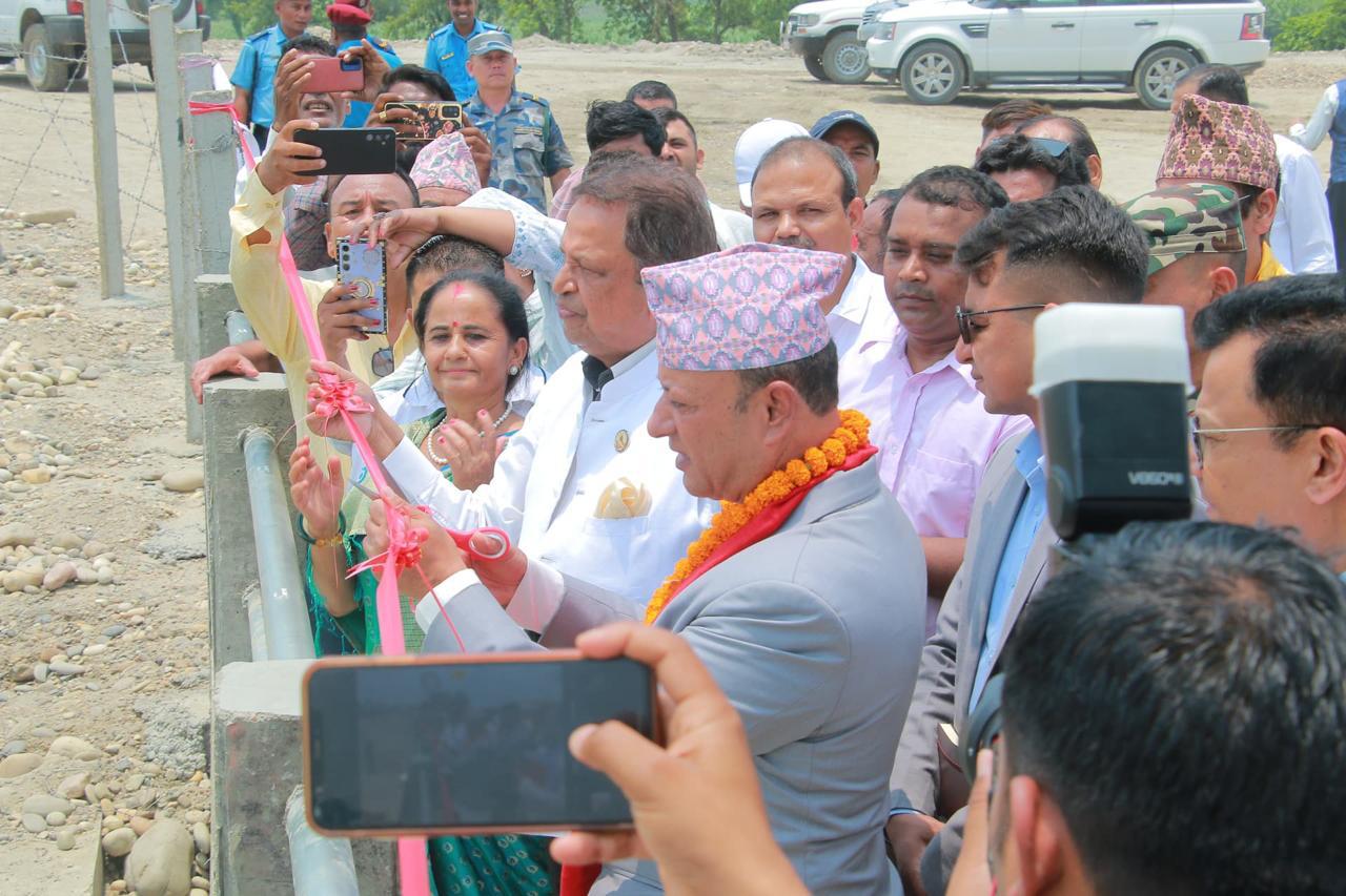 गण्डक नहर पूर्ण क्षमतामा सञ्चालनमा, उर्जामन्त्रीद्वारा उद्घाटन