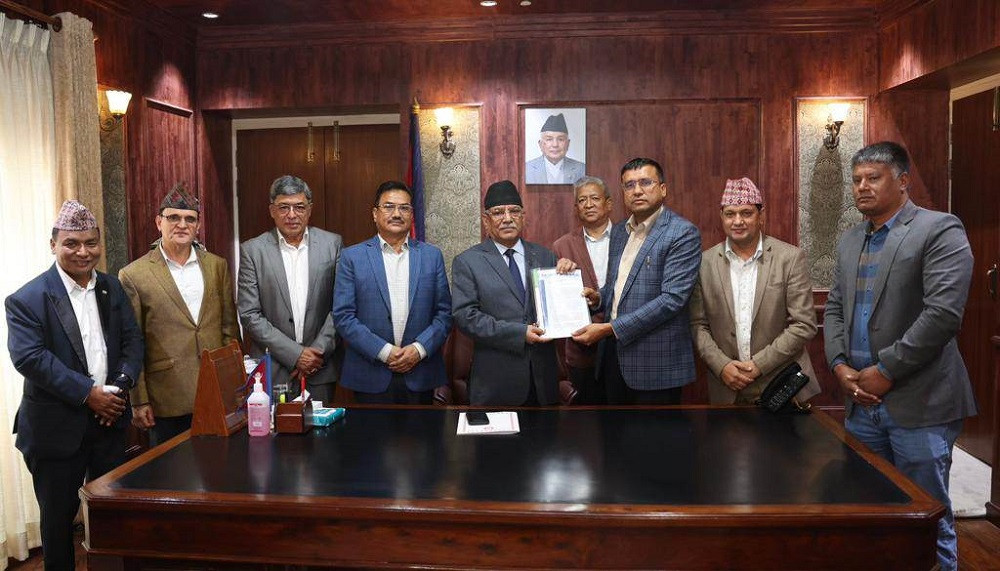 कम्पनीमार्फत मात्र घर-जग्गा कारोबार गर्न पाउने नीति बनाउन व्यवसायी सक्रिय, भेटे प्रधानमन्त्री