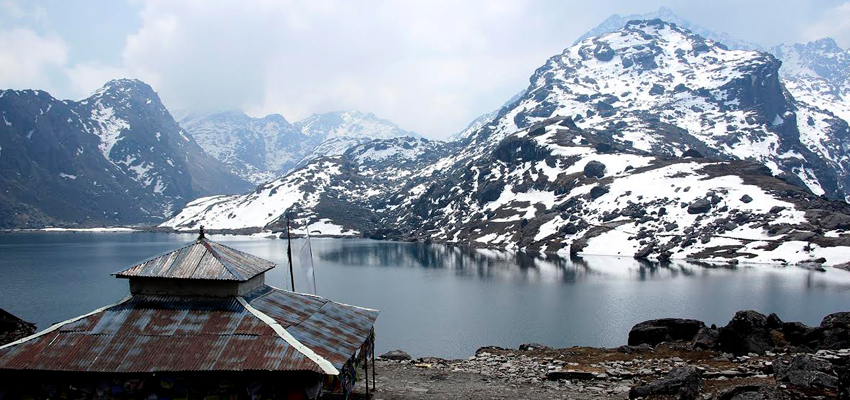 गोसाइँकुण्डमा जनैपूर्णिमा मेलामा तीनलाख भेटी संकलन