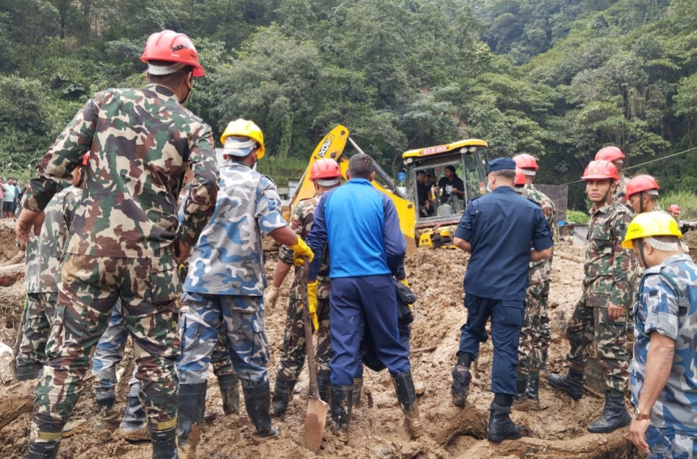 बाढीपहिरो र डुबानमा परी हालसम्म एक सय ९२ को मृत्यु, ३० जना बेपत्ता