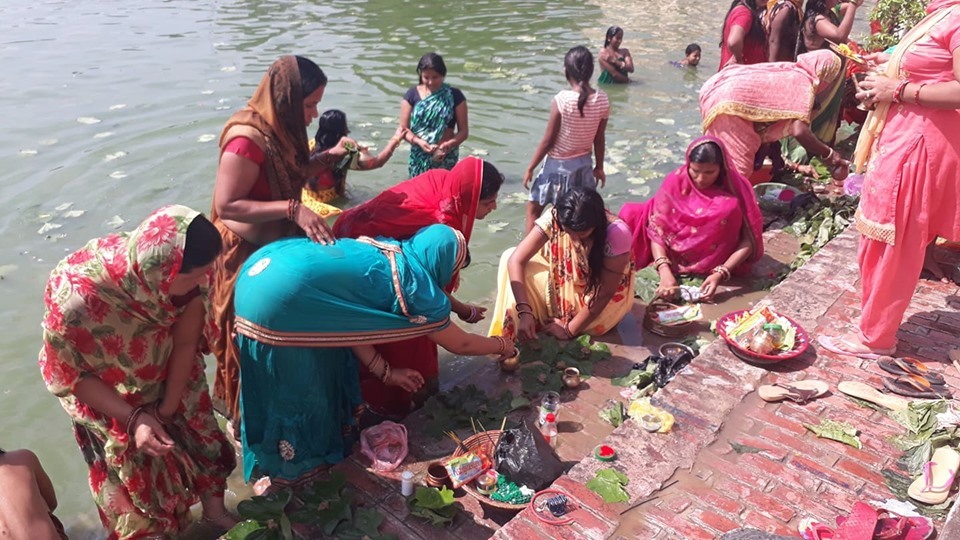 बिहार : जितिया पर्वमा नुहाउने क्रममा डुबेर ३७ बालबालिकासहित ४३ जनाको मृत्यु