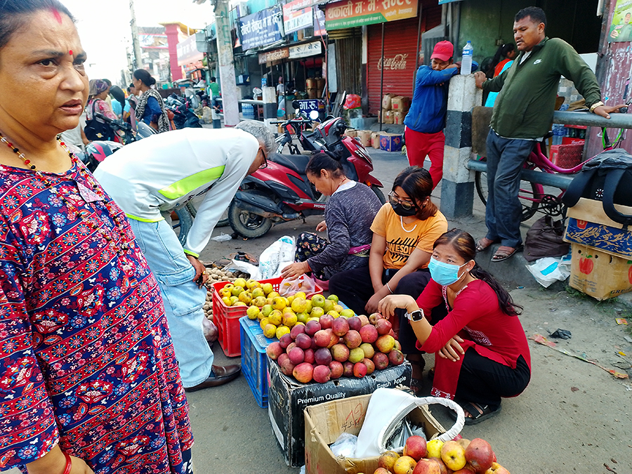 चाडपर्वमा कर्णालीको स्याउ बिक्रीले भारतीय र चिनियाँ स्याउलाई जित्यो