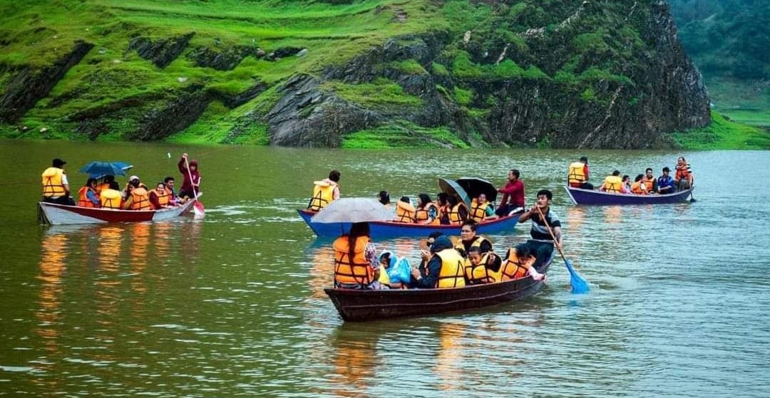 पछिल्लो १२ घण्टामा ४२६ मिलिमिटर वर्षा, यी चार प्रदेशमा आज पनि पानी पर्ने