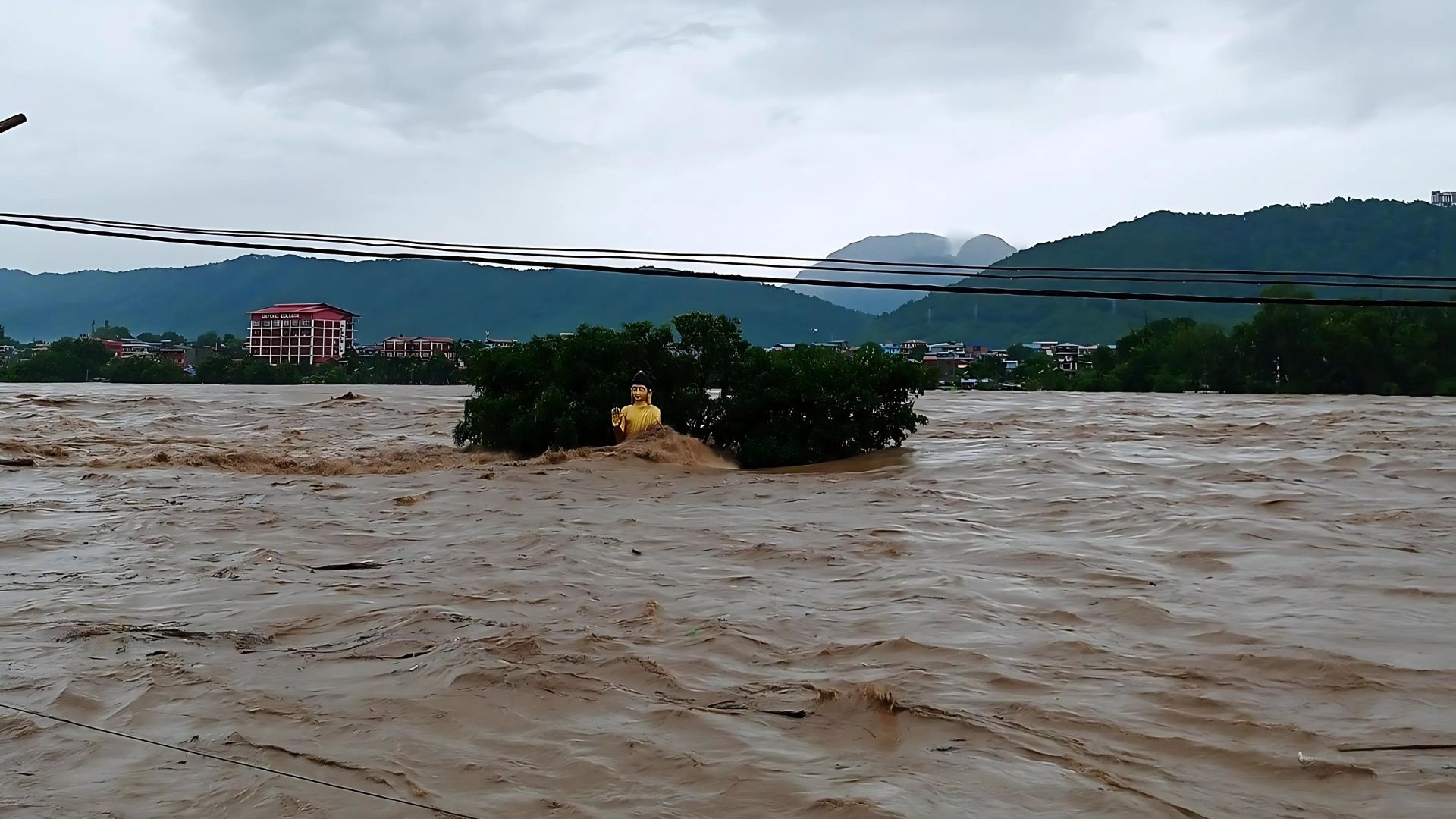 बाढीपहिरोमा परी मृत्यु हुनेको संख्या दुई सय ४४ पुग्यो