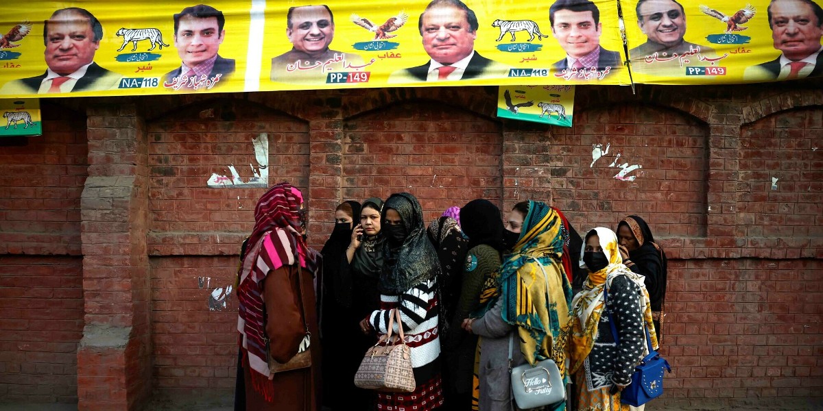 पाकिस्तान आम निर्वाचन : मतदान शुरू, देशभर माेबाइल सेवा बन्द
