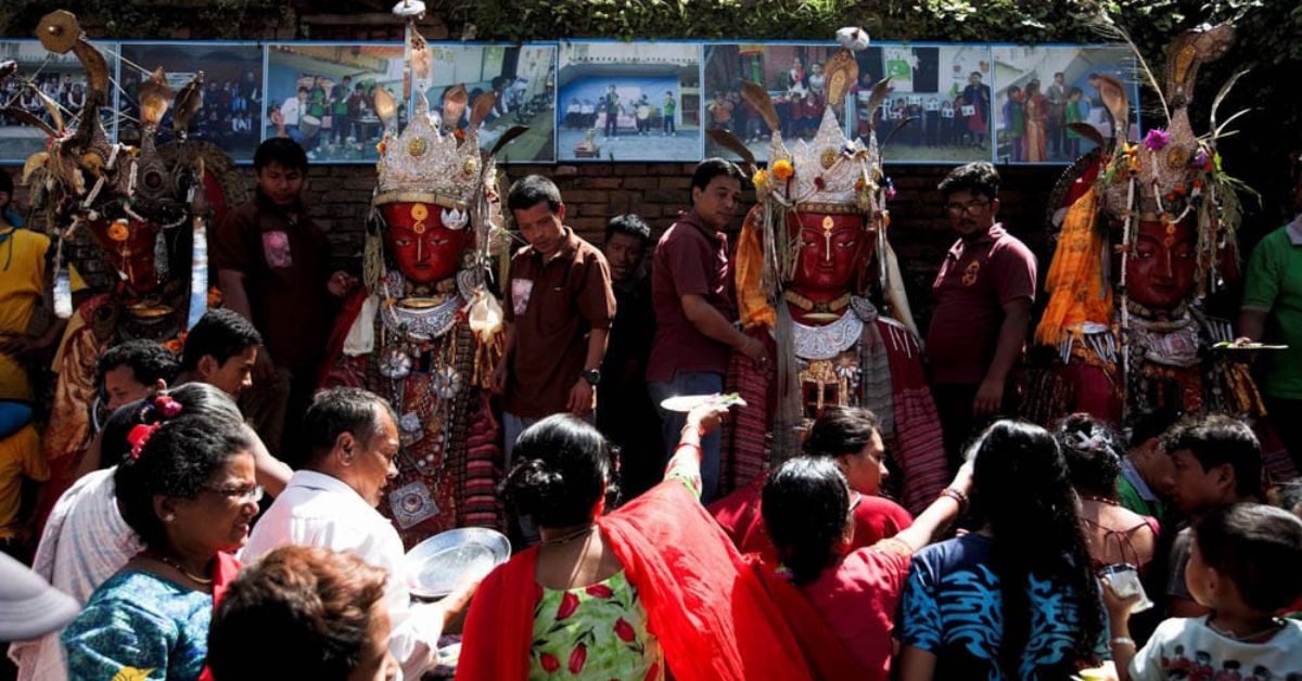 भक्तपुरका बौद्धमार्गीहरूले मनाए पञ्चदान पर्व