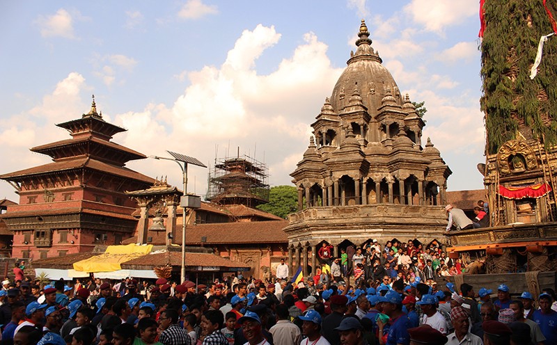 आज श्रीकृष्ण जन्माष्टमी, पाटनसहितक मन्दिरमा विहानैदेखि श्रद्धालुको भिड