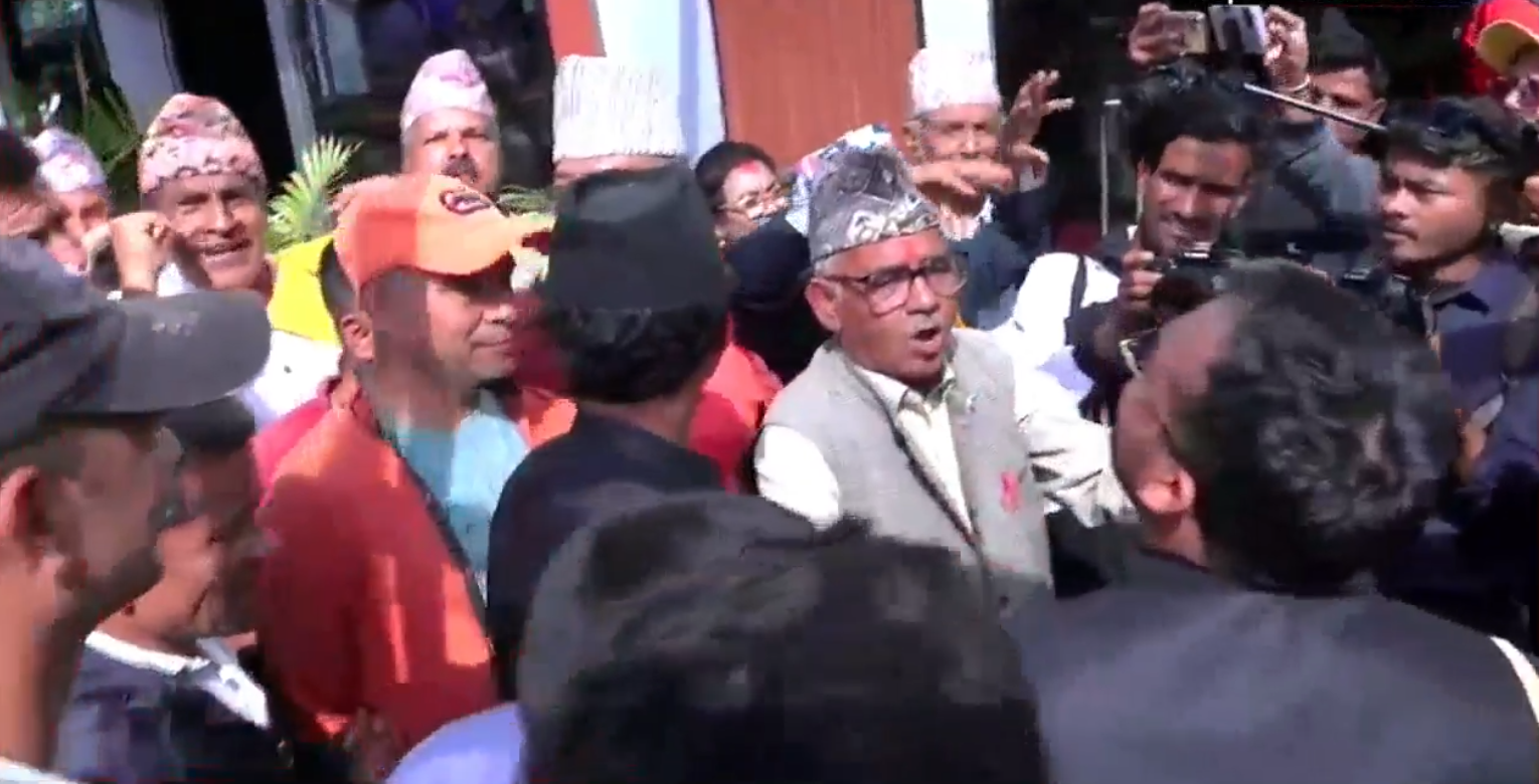 होहल्लामै सकियो राजावादीको बैठक, भएन नयाँ आन्दोलन घोषणा