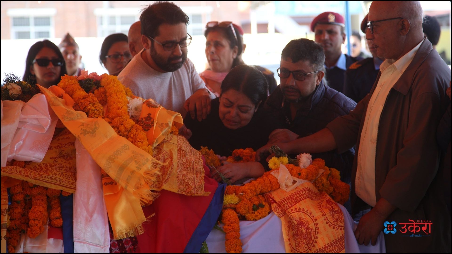 श्रद्धाञ्जली सभामा शोकमा परिवारका सदस्य।